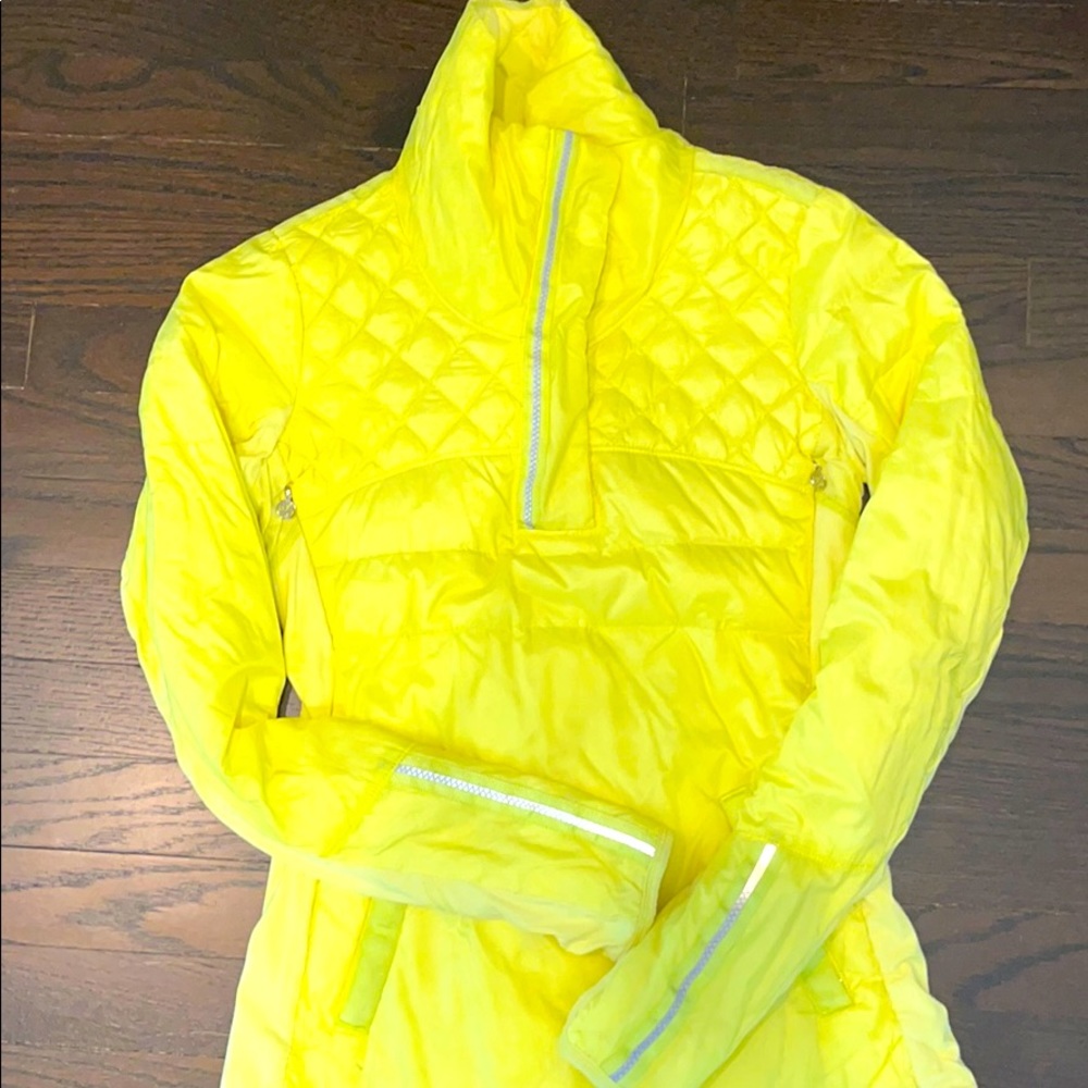 Lululemon down pullover jacket 4